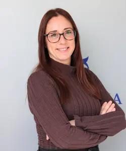 Alicia Granell, especialista en la coordinación de documentación para automóviles en Vigo